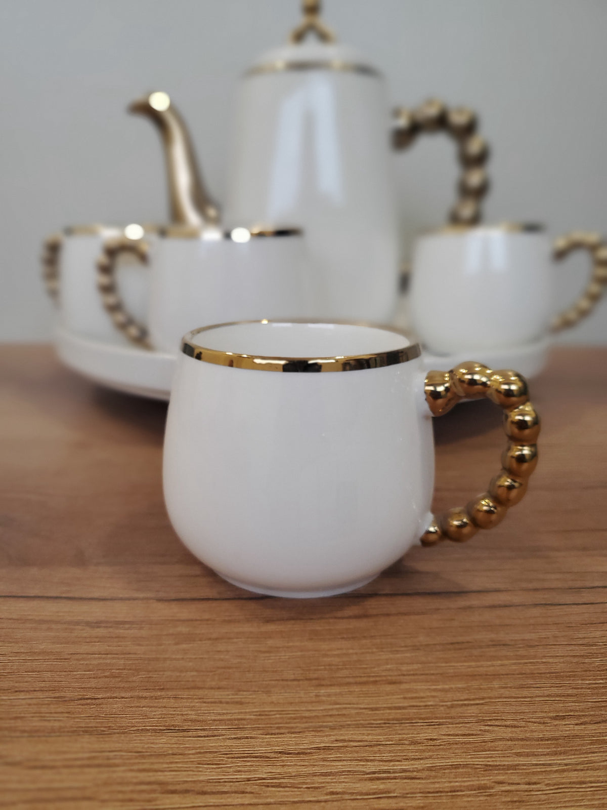 Luxury White & Gold Coffee Set With Rotating Tray– (41/1)