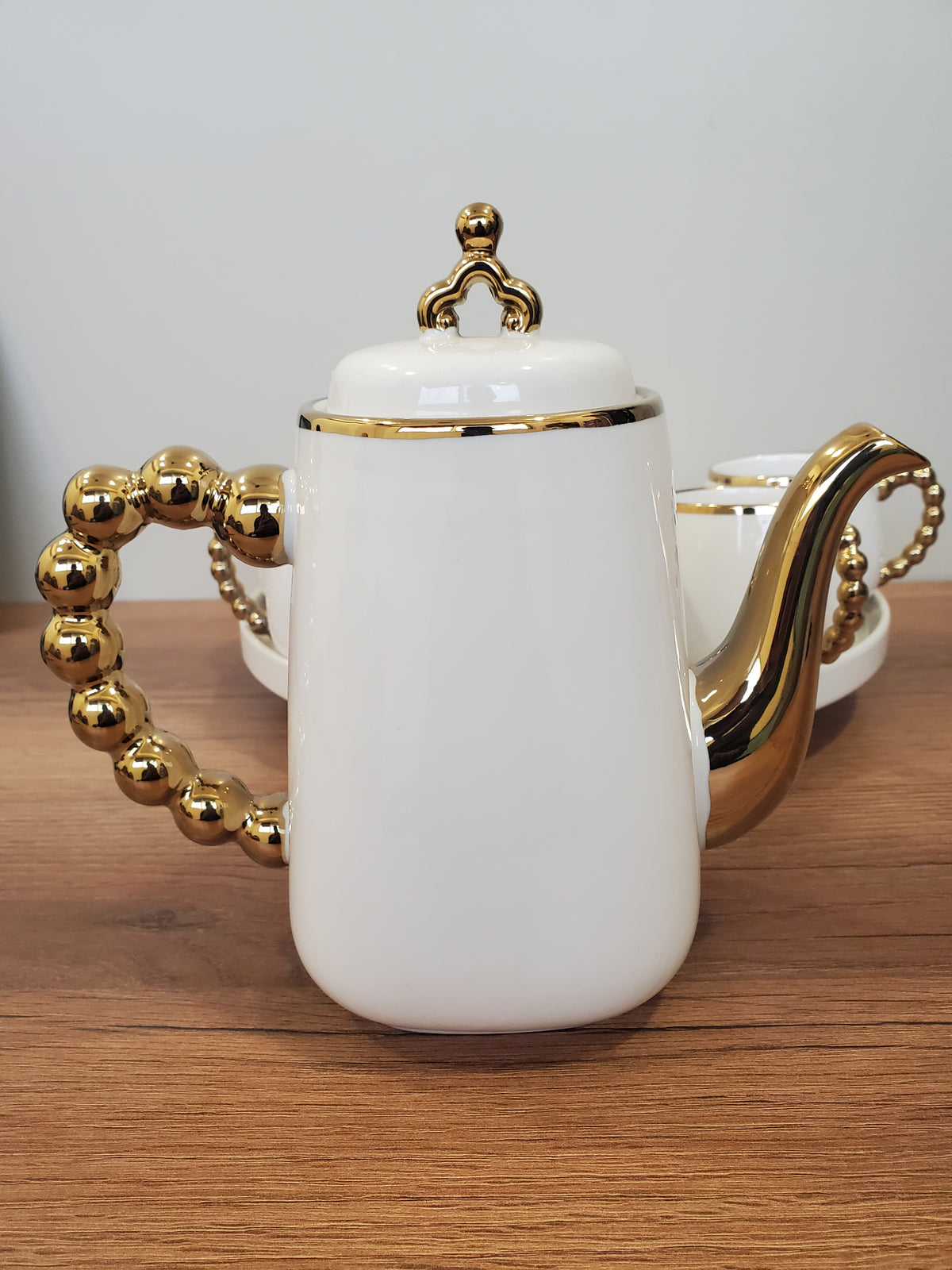 Luxury White & Gold Coffee Set With Rotating Tray– (41/1)