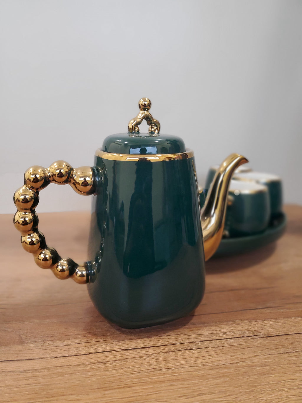 Luxury Emerald Green Coffee Set With Rotating Tray – (41/4)