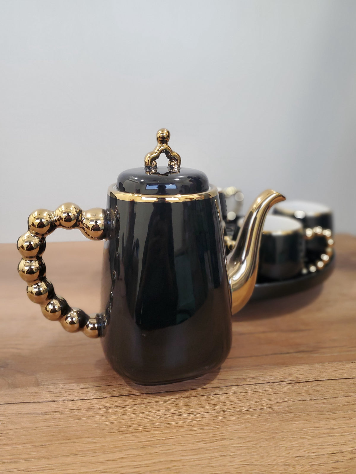 Luxury Black Coffee Set With Rotating Tray – (41/5)