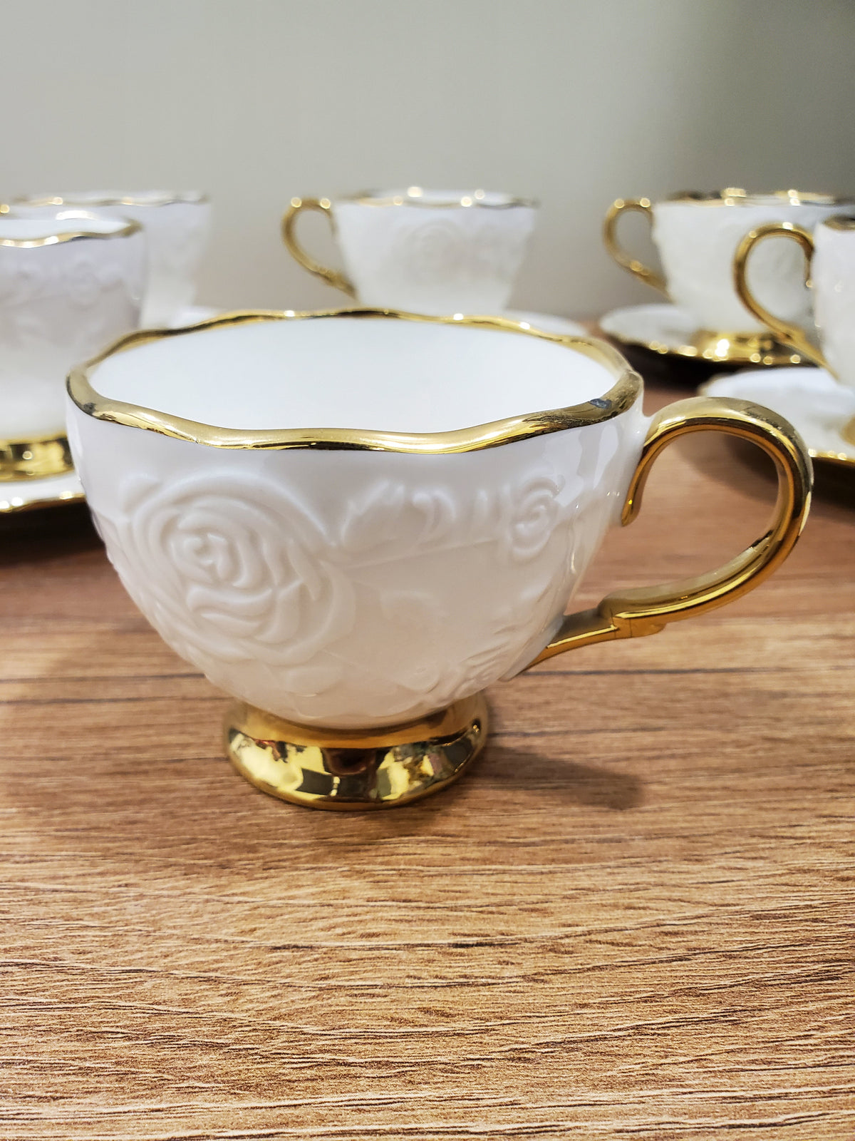 6+6 GGK Cups & Saucers Set White & Gold Premium Design (YH-084)