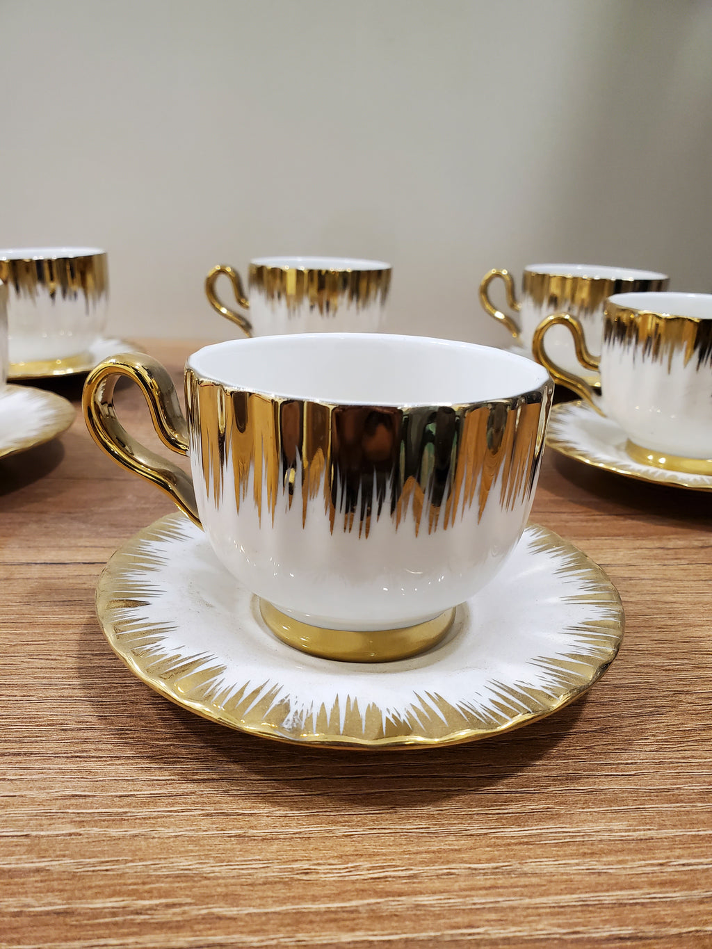 6+6 GGK Cups & Saucers Set White & Gold Pattern Design (YH-083)
