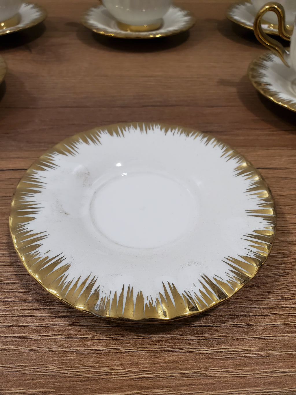6+6 GGK Cups & Saucers Set White & Gold Pattern Design (YH-083)