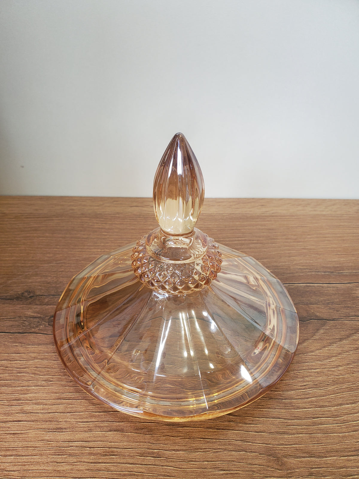Luxury Amber Crystal Beverage Dispenser – 2 Liter (XHG-034)