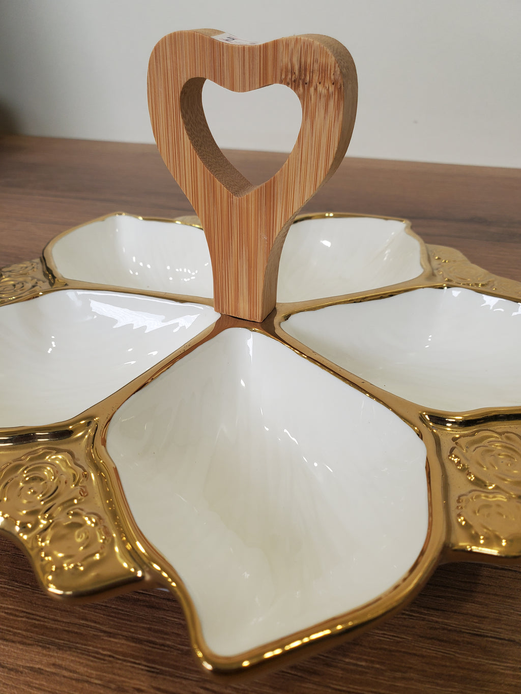 5-Section Leaf-Shaped White Ceramic Snack Serving Tray with Wooden Handle (1-11)