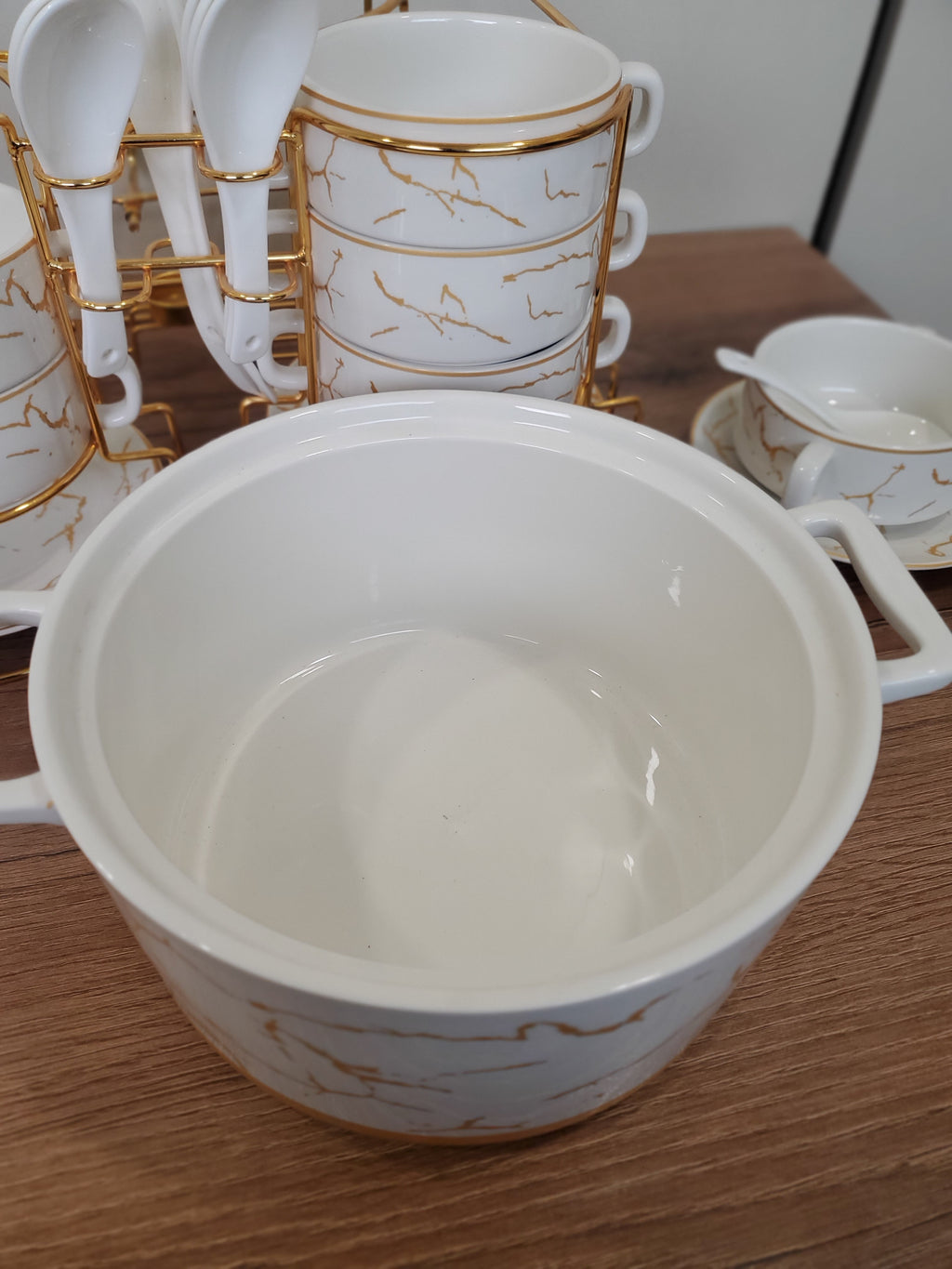 21-Piece Ceramic Soup Bowl Set with Gold Iron Stand