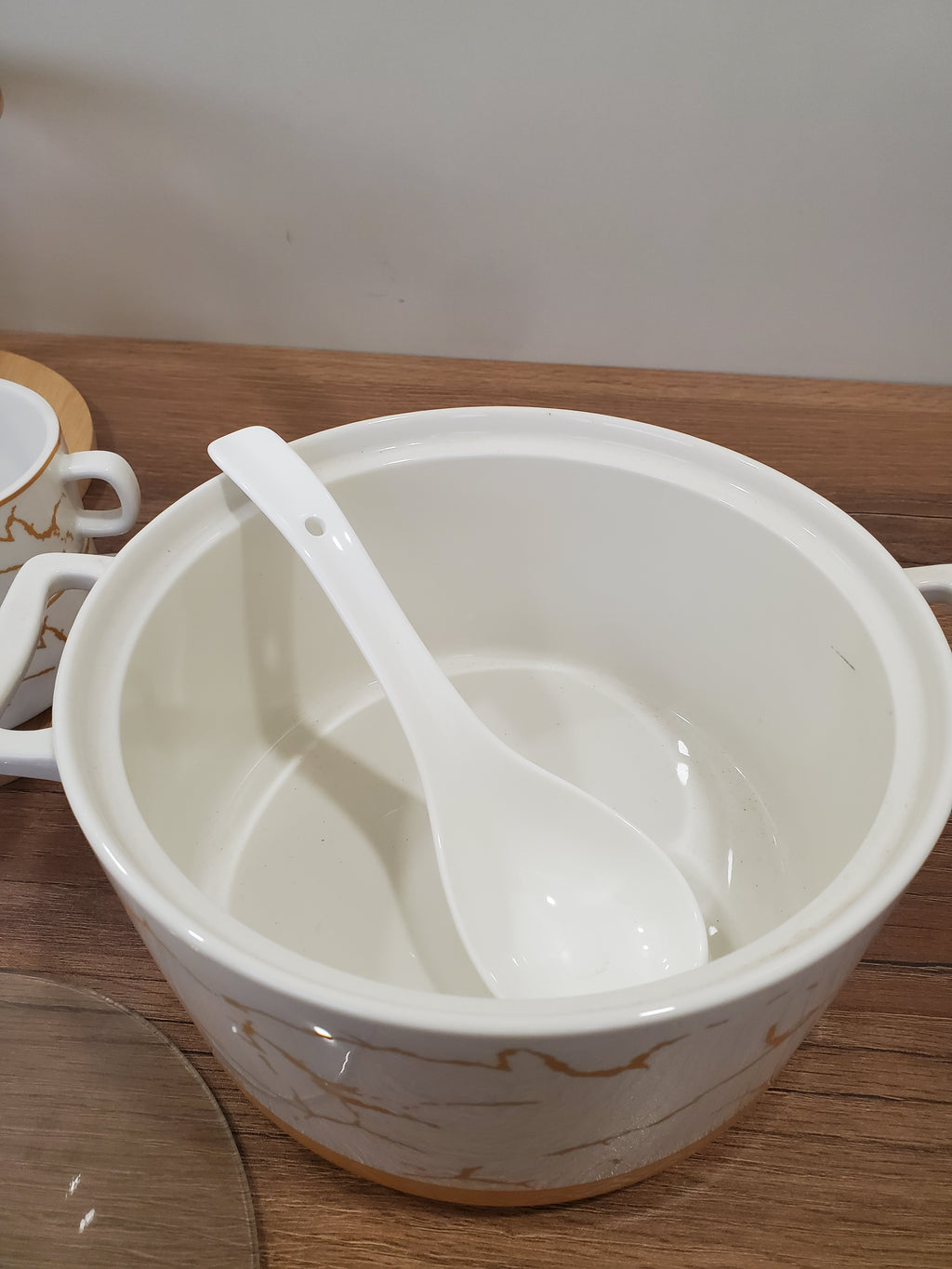 15-Piece White Ceramic Soup Bowl Set with Wooden Stand