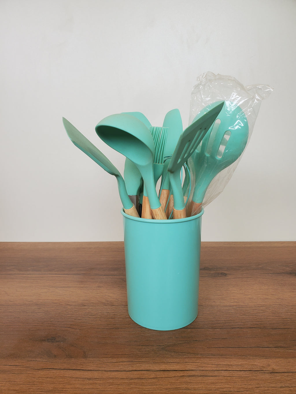 Premium Silicone Kitchen Utensil Set with Holder – 12 Pieces (WT008-2 | Mint Green)