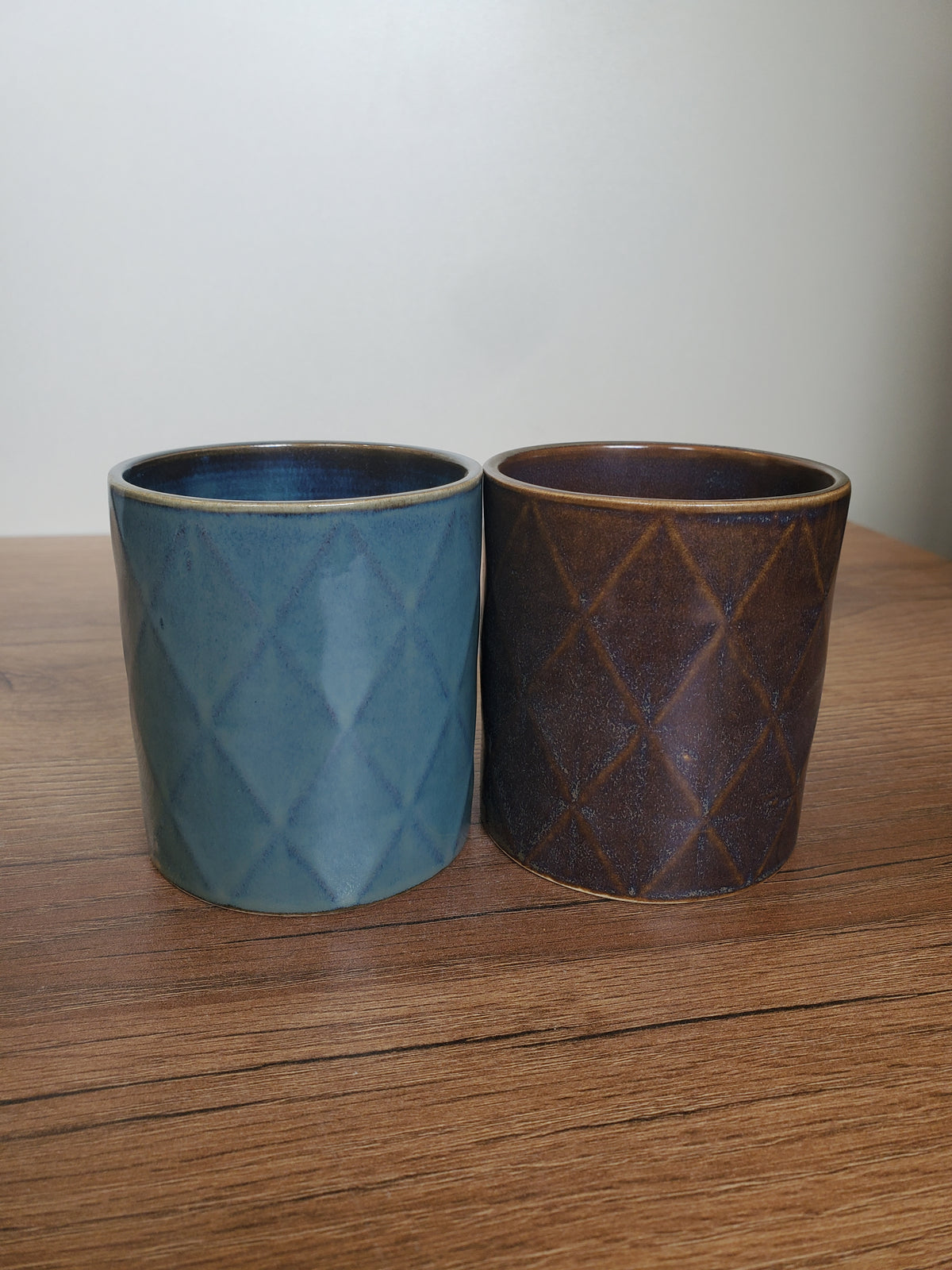Geometric Diamond Design Ceramic Cup (C095-2)
