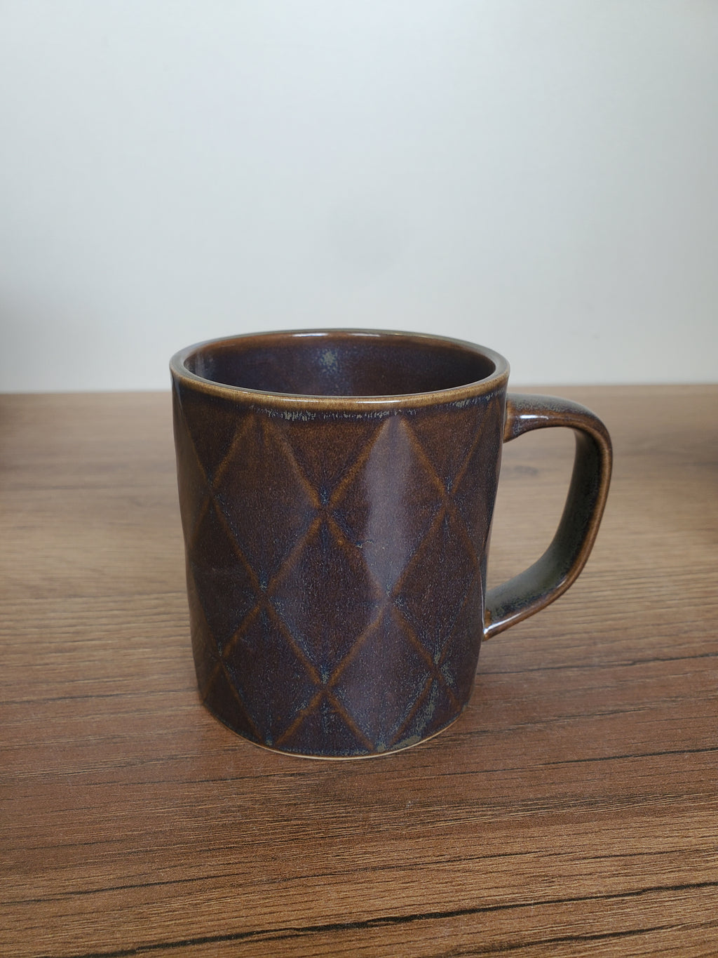 Geometric Diamond Design Ceramic Cup (C095-2)