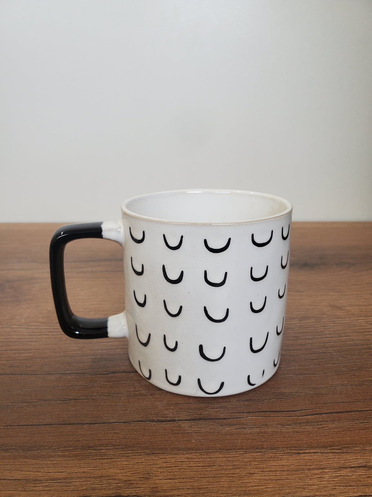 Ceramic Coffee Mug Embossed Design (C017-3)