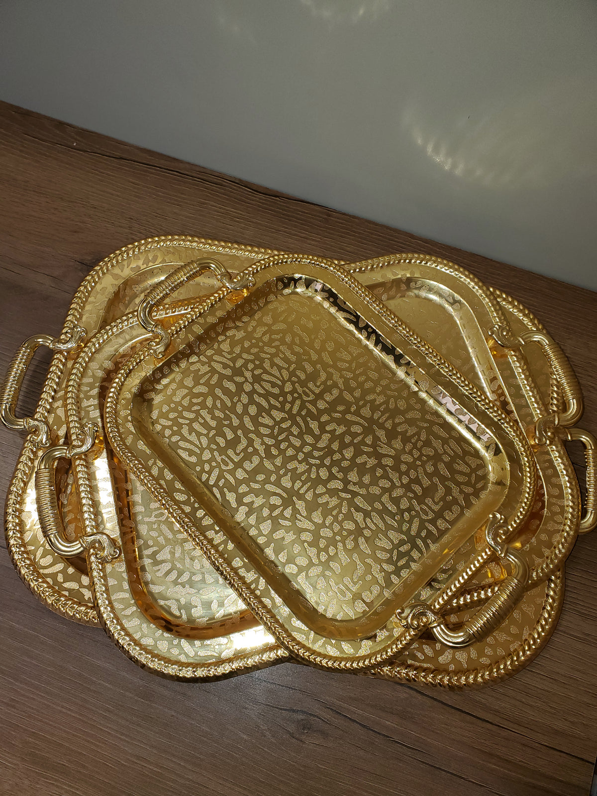 3-Piece Square Hammered Metal Serving Tray Set Gold (9-2)