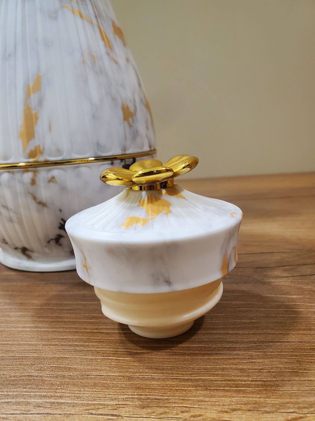 Elegant Marble Gold Tea Flask 1L (DU-R100GDW)