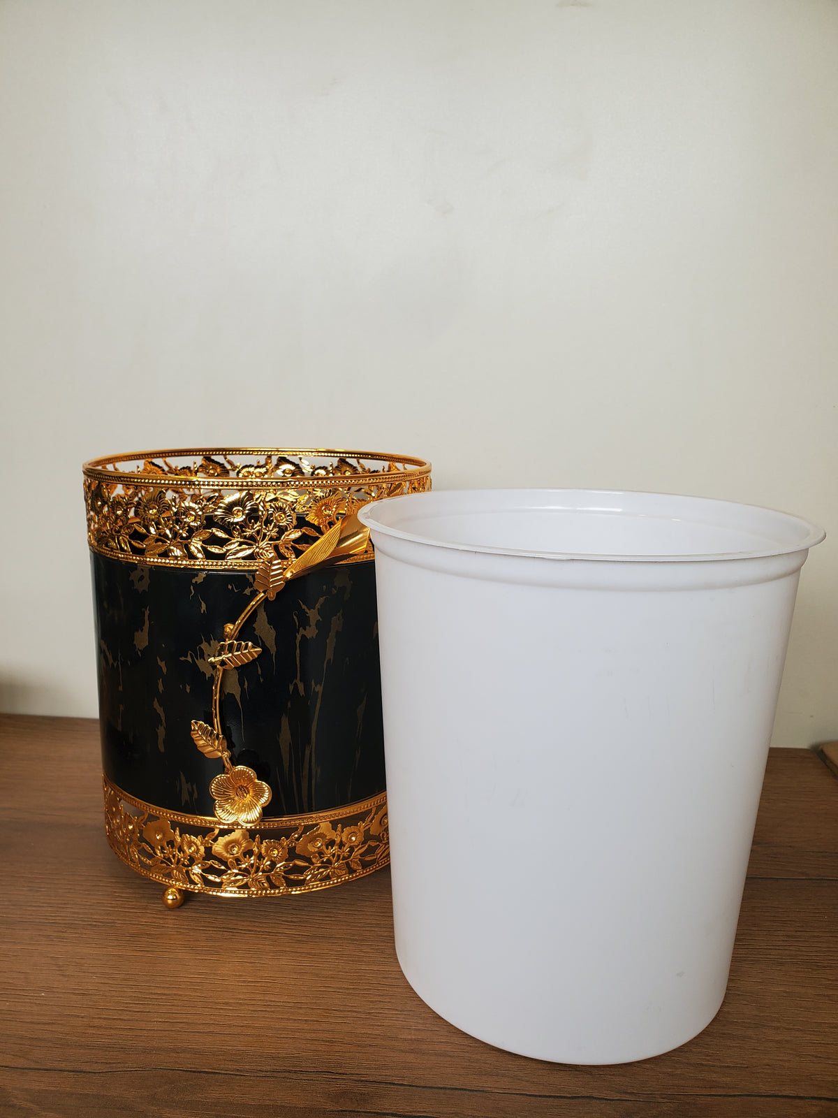 2-Piece Dustbin & Tissue Box Set Black & Gold Deer Design (4-7)