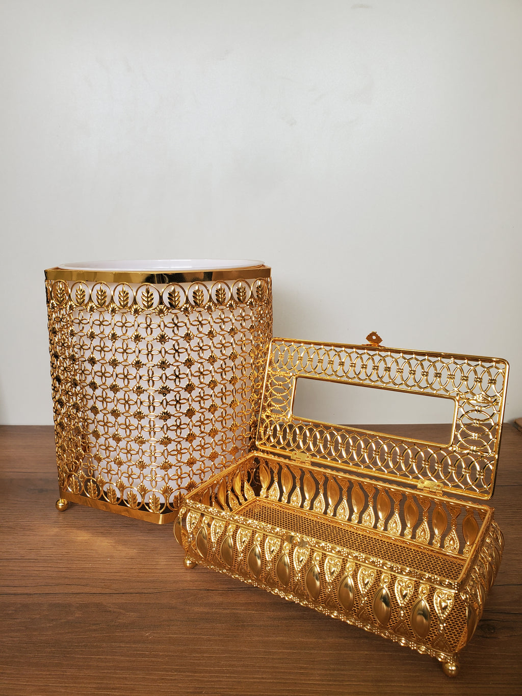 2-Piece Golden Floral Leaf Design Metal Tissue Box & Dustbin Set (4-1)