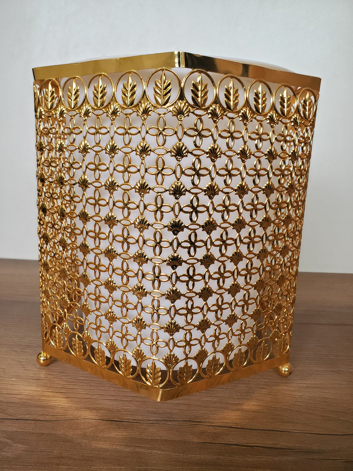 2-Piece Golden Floral Leaf Design Metal Tissue Box & Dustbin Set (4-1)