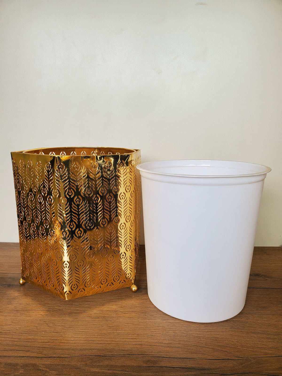2-Piece Golden Peacock Feather Design Tissue Box & Dustbin Set (4-4)