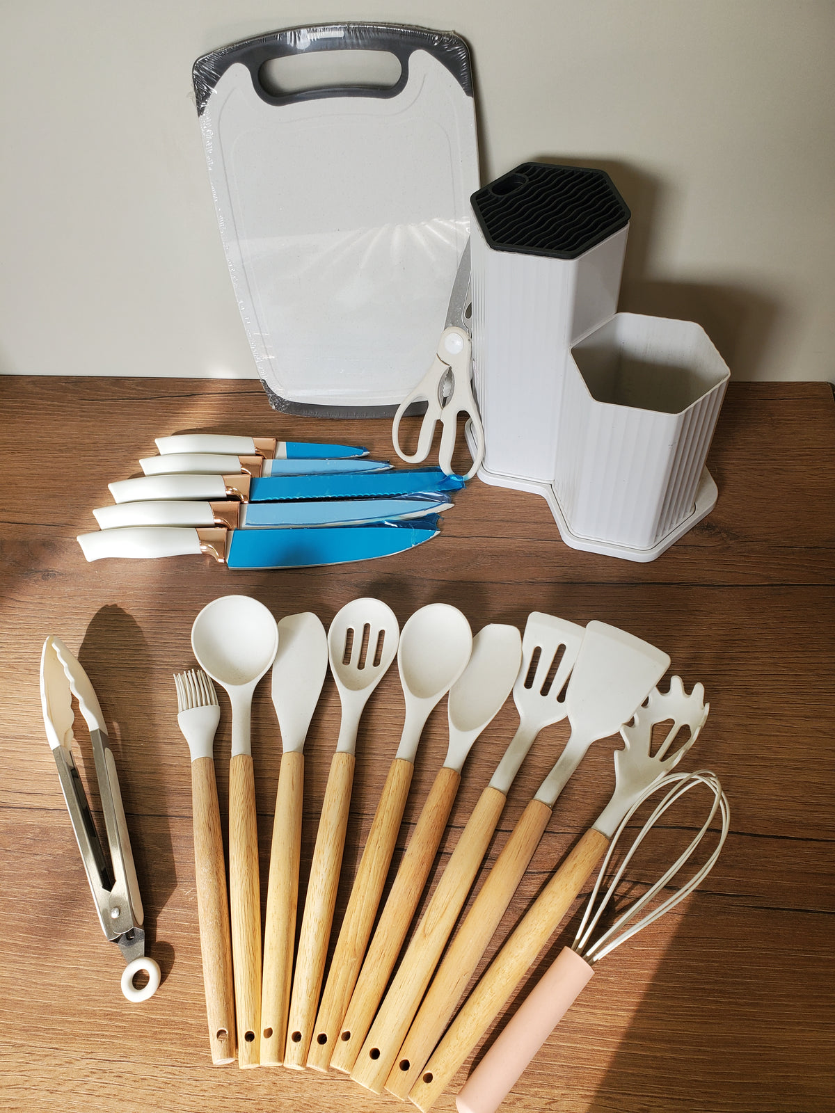 Knife & Silicone Utensils Set with Chopping Board & Hexagon Stand (3-3)