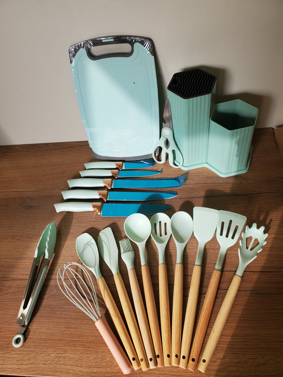 Knife & Silicone Utensils Set with Chopping Board & Hexagon Stand (3-3)