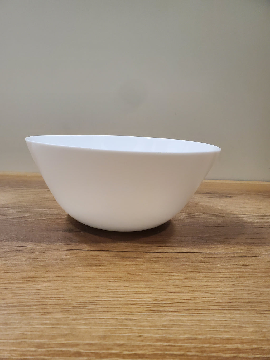 Plain White 9" Inch Marble Salad Bowl - 1-Piece (NMW95)