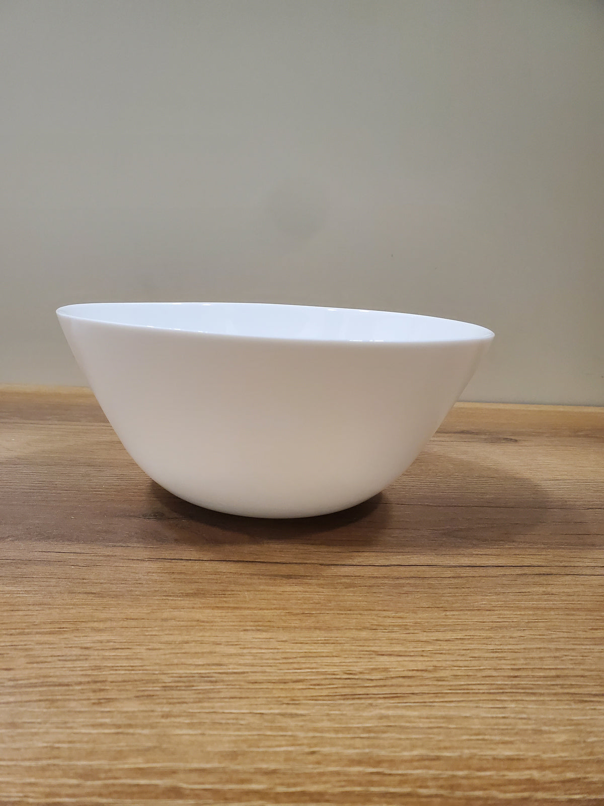 Plain White 9" Inch Marble Salad Bowl - 1-Piece (NMW95)